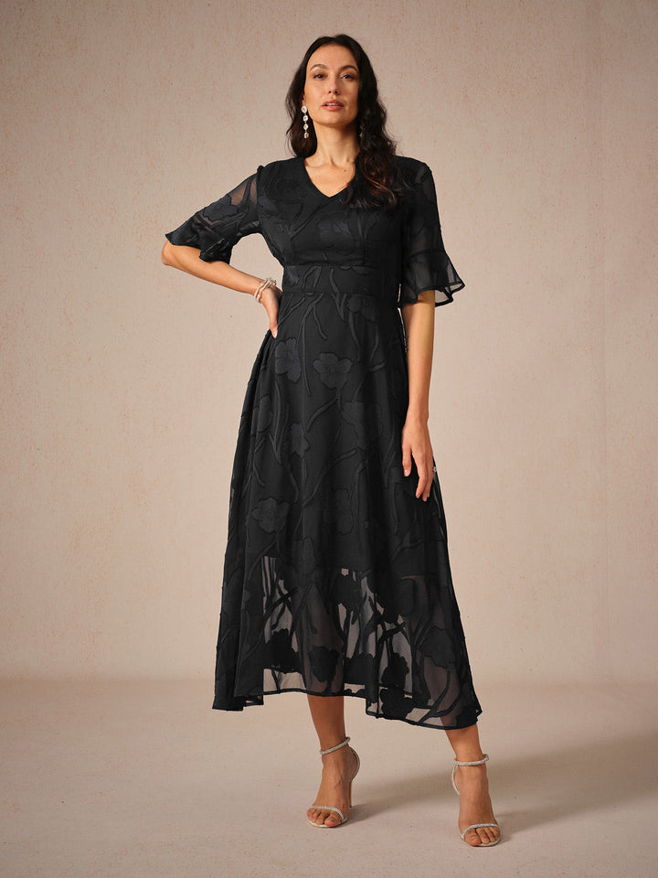 Kyla | Elegant Midi Dress with Flutter Sleeves and Lace Detailing