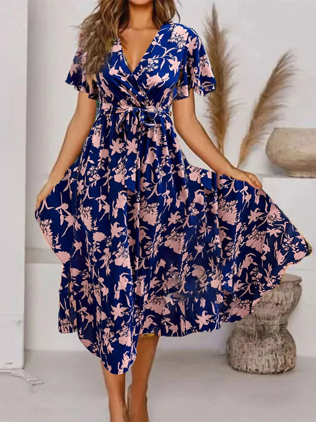 Evy | Elegant Midi Dress with Romantic Floral Print