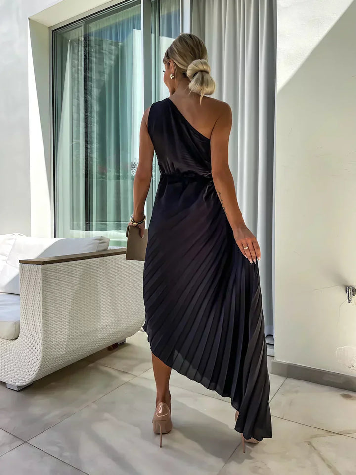 Mandy | Elegant Shoulder Pleated Dress